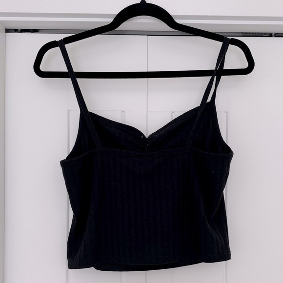 TOPSHOP Black Ribbed Spaghetti Strap Crop Top - Picture 3 of 6